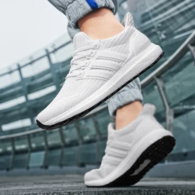Men's New Fashion Sneakers – Classic Low-Top Lace-Up Shoes | Comfortable, Wear-Resistant Black & White Design for Everyday Style